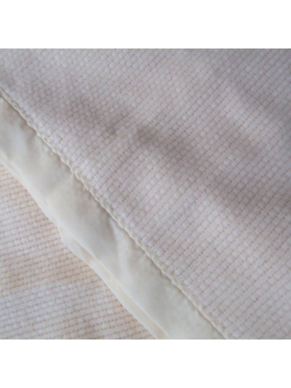 New Vintage Waffle Weave King Size Acrylic Cream Blanket Satin Border USA Made